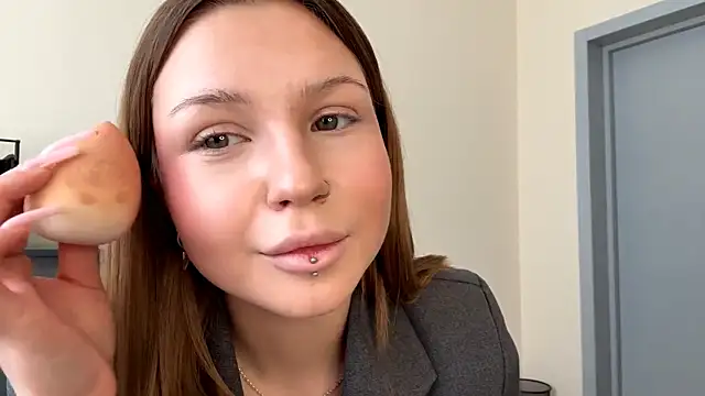 PledHoly online show from February 2026 09:00:02 AM