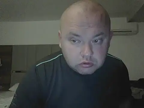 Snapshot of Rob1874 chatting on March 2026 01:12:02 AM Rob1874 online show from March 2026 01:12:02 AM