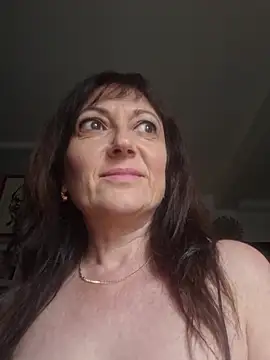 SaraGina online show from April 2026 08:28:01 AM