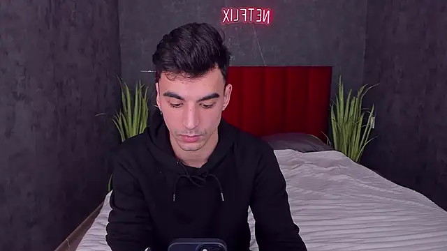 Slendy Knox online show from February 2026 01:51:01 PM