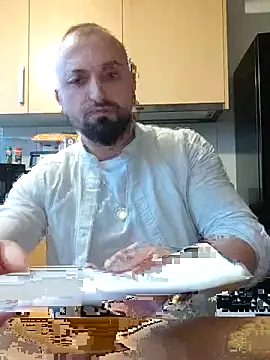 kingu92 online show from May 2026 06:38:01 PM