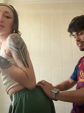 FrutillitaXX online show from April 2026 01:16:01 PM