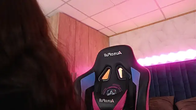 LucyDeLuca online show from March 2026 08:21:02 AM