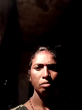 Hot re83 online show from February 2026 09:57:01 PM