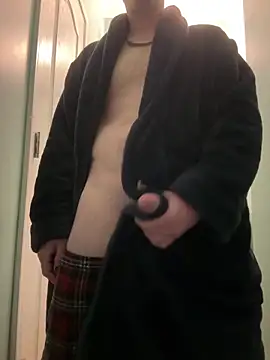 Snapshot of CunningColm chatting on March 2026 04:51:02 AM CunningColm online show from March 2026 04:51:02 AM