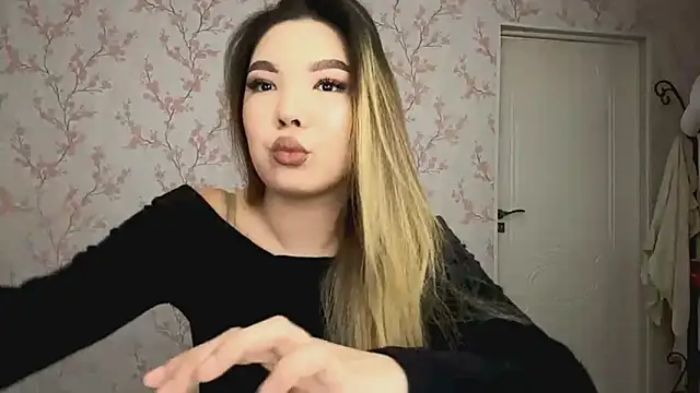 Elina Mottel online show from March 2026 10:09:02 AM