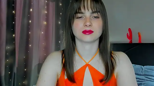 Snapshot of megann_fox2 chatting on April 2026 01:23:01 PM megann fox2 online show from April 2026 01:23:01 PM
