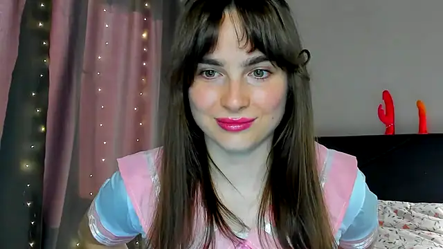 Snapshot of megann_fox2 chatting on May 2026 01:30:02 PM megann fox2 online show from May 2026 01:30:02 PM