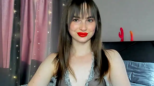 Snapshot of megann_fox2 chatting on June 2026 03:02:01 PM megann fox2 online show from June 2026 03:02:01 PM