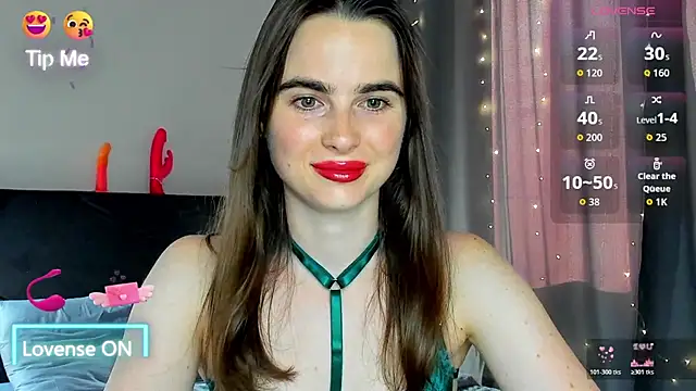 Snapshot of megann_fox2 chatting on June 2026 03:32:01 PM megann fox2 online show from June 2026 03:32:01 PM