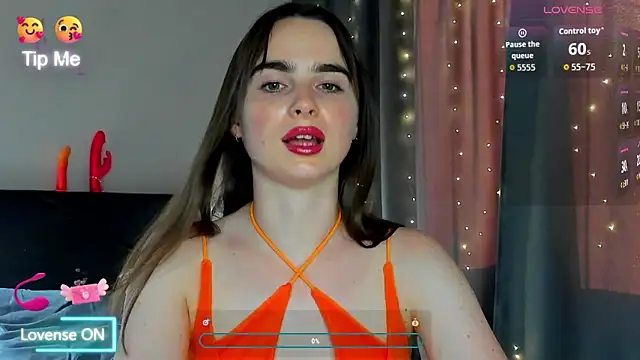 Snapshot of megann_fox2 chatting on June 2026 03:51:01 PM megann fox2 online show from June 2026 03:51:01 PM