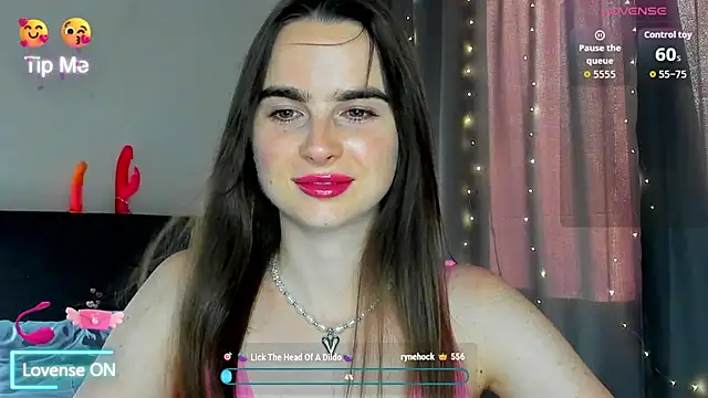 Snapshot of megann_fox2 chatting on July 2026 04:35:01 PM megann fox2 online show from July 2026 04:35:01 PM