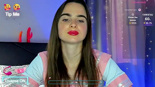 Snapshot of megann_fox2 chatting on July 2026 03:04:02 PM megann fox2 online show from July 2026 03:04:02 PM