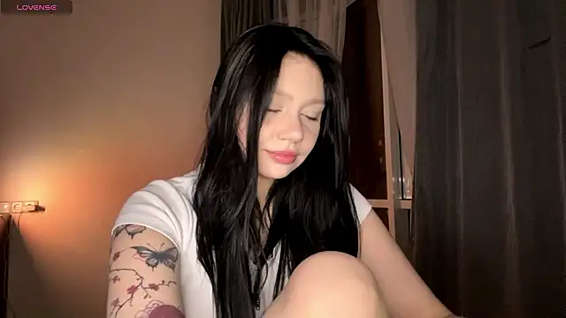 RaquelsHusband online show from February 2026 02:24:01 PM