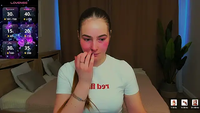 Maddy Wood  online show from March 2026 08:42:01 AM