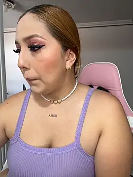 Kiarhatrixie1 online show from February 2026 05:45:02 PM