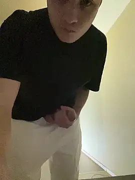 nightshiftt09 online show from February 2026 12:50:02 AM