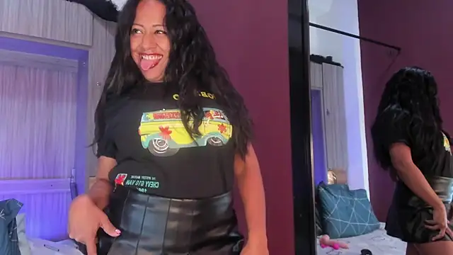 AllieBennet online show from April 2026 07:39:01 PM