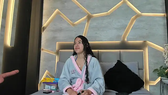 SilkNyx online show from February 2026 01:33:02 PM