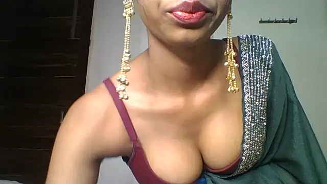 Snapshot of Rani1993 chatting on July 2026 04:34:02 PM Rani1993 online show from July 2026 04:34:02 PM