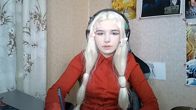 Snapshot of MilaTyan chatting on April 2026 05:04:02 PM MilaTyan online show from April 2026 05:04:02 PM