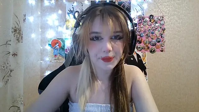 MilaTyan online show from July 2026 03:04:02 PM