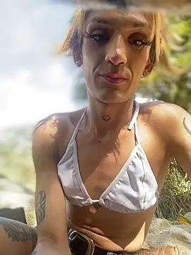 Snapshot of celeste_hell_ chatting on May 2026 08:03:01 PM celeste hell online show from May 2026 08:03:01 PM