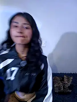 Lili  Clan online show from March 2026 05:56:01 PM