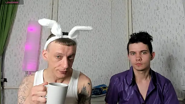 Snapshot of Tomassmitty chatting on April 2026 05:52:02 PM Tomassmitty online show from April 2026 05:52:02 PM