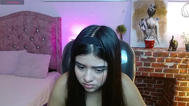 mila quin online show from April 2026 07:39:01 PM