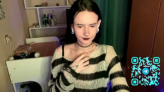 MabelDefina online show from April 2026 11:01:01 AM