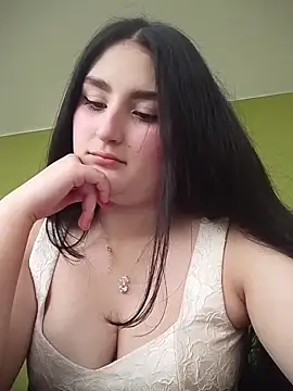 zoe moon   online show from April 2026 10:34:02 PM