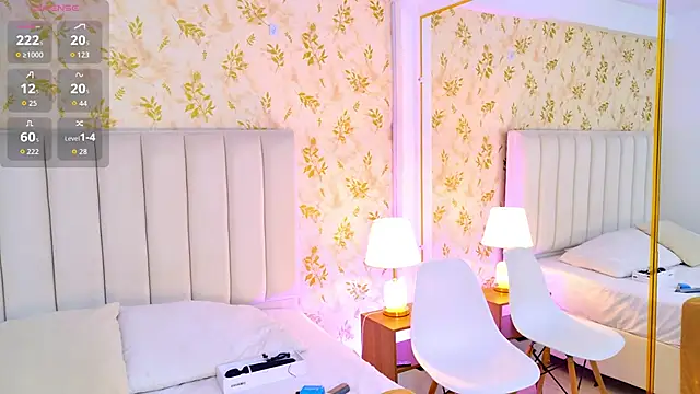 Khloe Moon online show from April 2026 12:11:02 PM