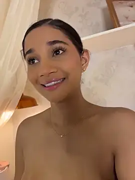 AlessiaVallmont online show from April 2026 03:26:01 PM