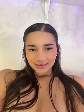 Snapshot of AlessiaVallmont chatting on July 2026 08:18:02 PM AlessiaVallmont online show from July 2026 08:18:02 PM