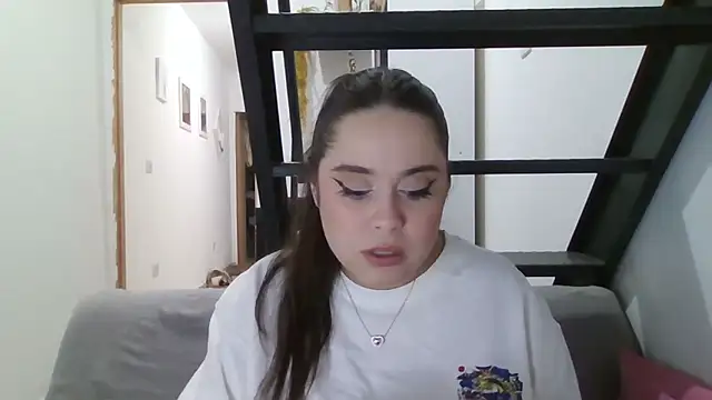 PutaYasmim online show from April 2026 02:20:01 AM