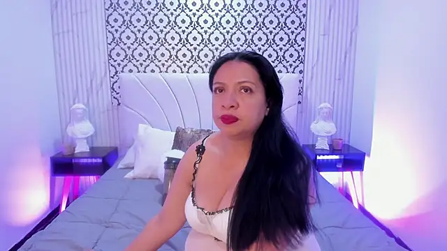 Renatta Milly online show from February 2026 03:13:02 AM