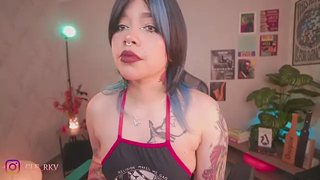 violette clerk1  online show from May 2026 09:31:02 PM