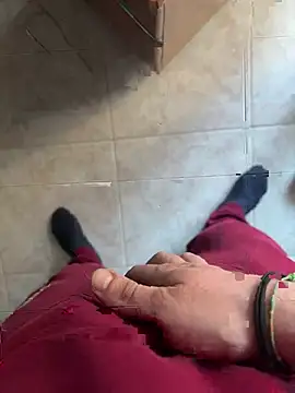 D4n13l47 online show from April 2026 03:28:02 PM