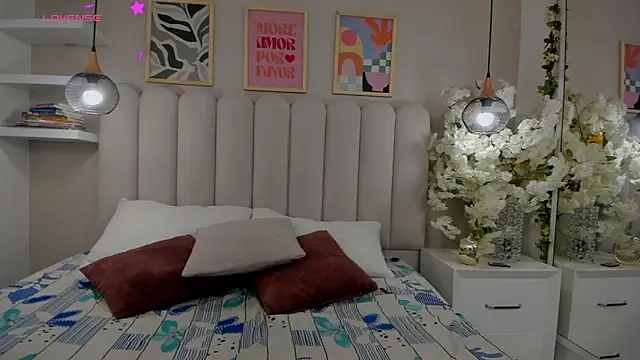 Mia Bailey  online show from March 2026 03:01:02 AM