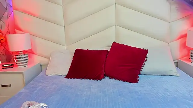 Bella  Peach online show from March 2026 03:12:01 AM