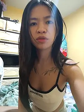 Luna Moonfang online show from March 2026 12:32:01 PM