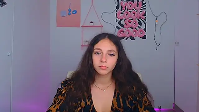 KissMeJulia online show from July 2026 05:33:02 AM