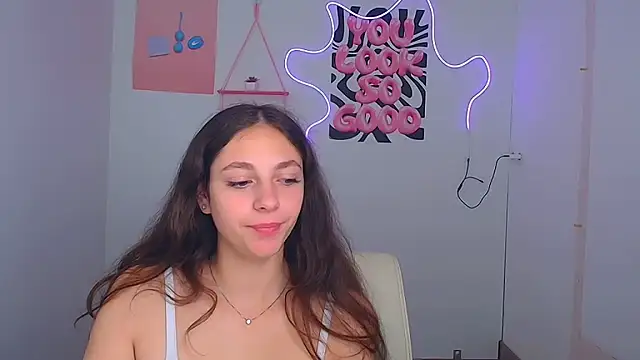 KissMeJulia online show from July 2026 05:38:01 AM