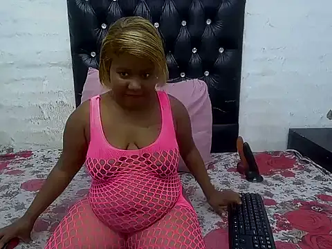 ChubbyMidgetxxx online show from February 2026 06:11:01 AM