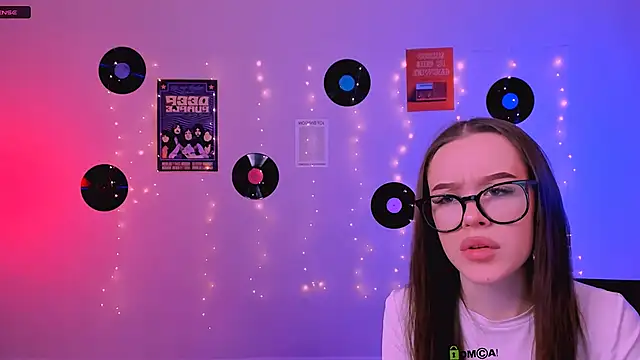 olivia rage online show from April 2026 08:39:02 AM