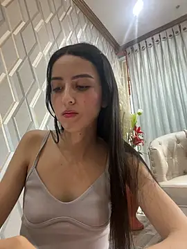 Snapshot of violetta_cutest_ chatting on April 2026 01:41:01 PM violetta cutest online show from April 2026 01:41:01 PM