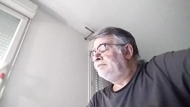 Vieux pervert online show from March 2026 07:05:01 AM