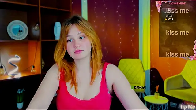 polly-cute online show from April 2026 07:01:01 PM