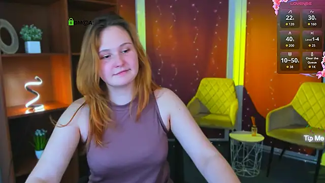 polly-cute online show from April 2026 08:57:02 PM